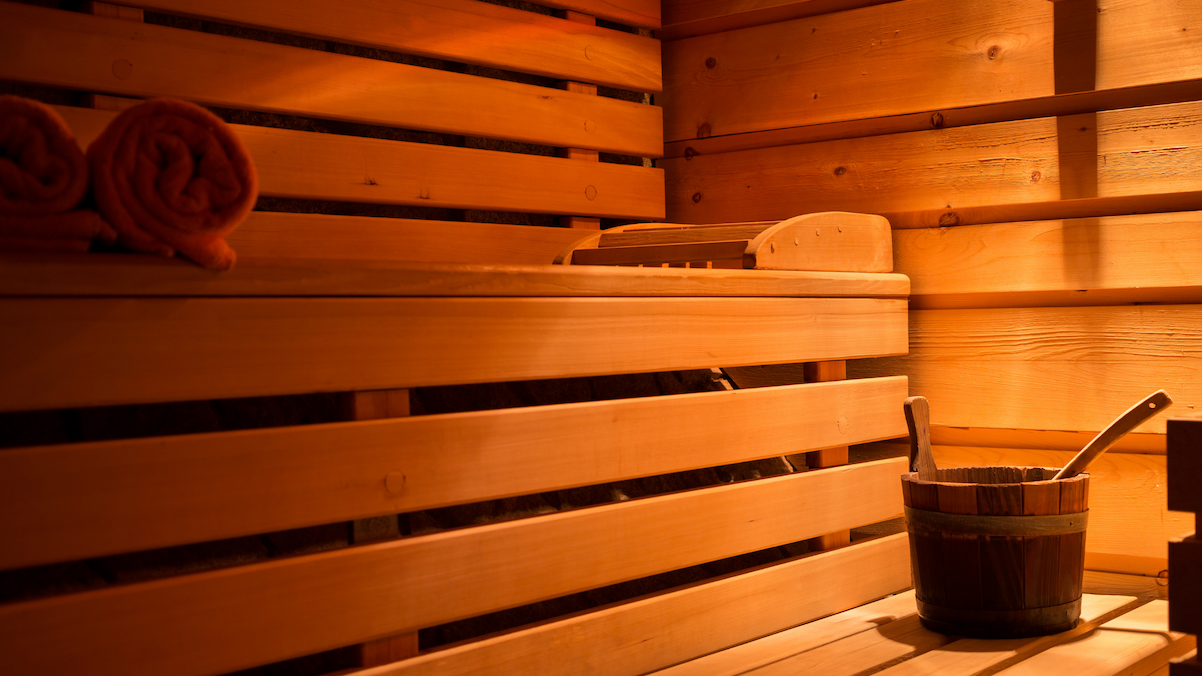 The Smart Way to Use Heat Without Ruining Training
