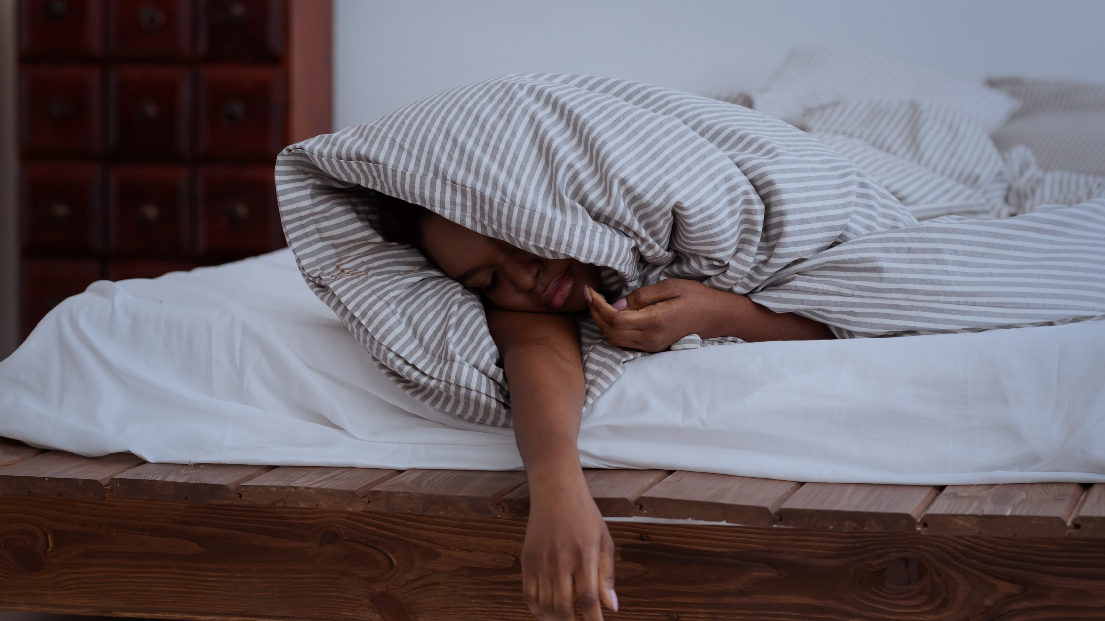 Why Shoulder Pain Gets Worse at Night (And What to Do About It)