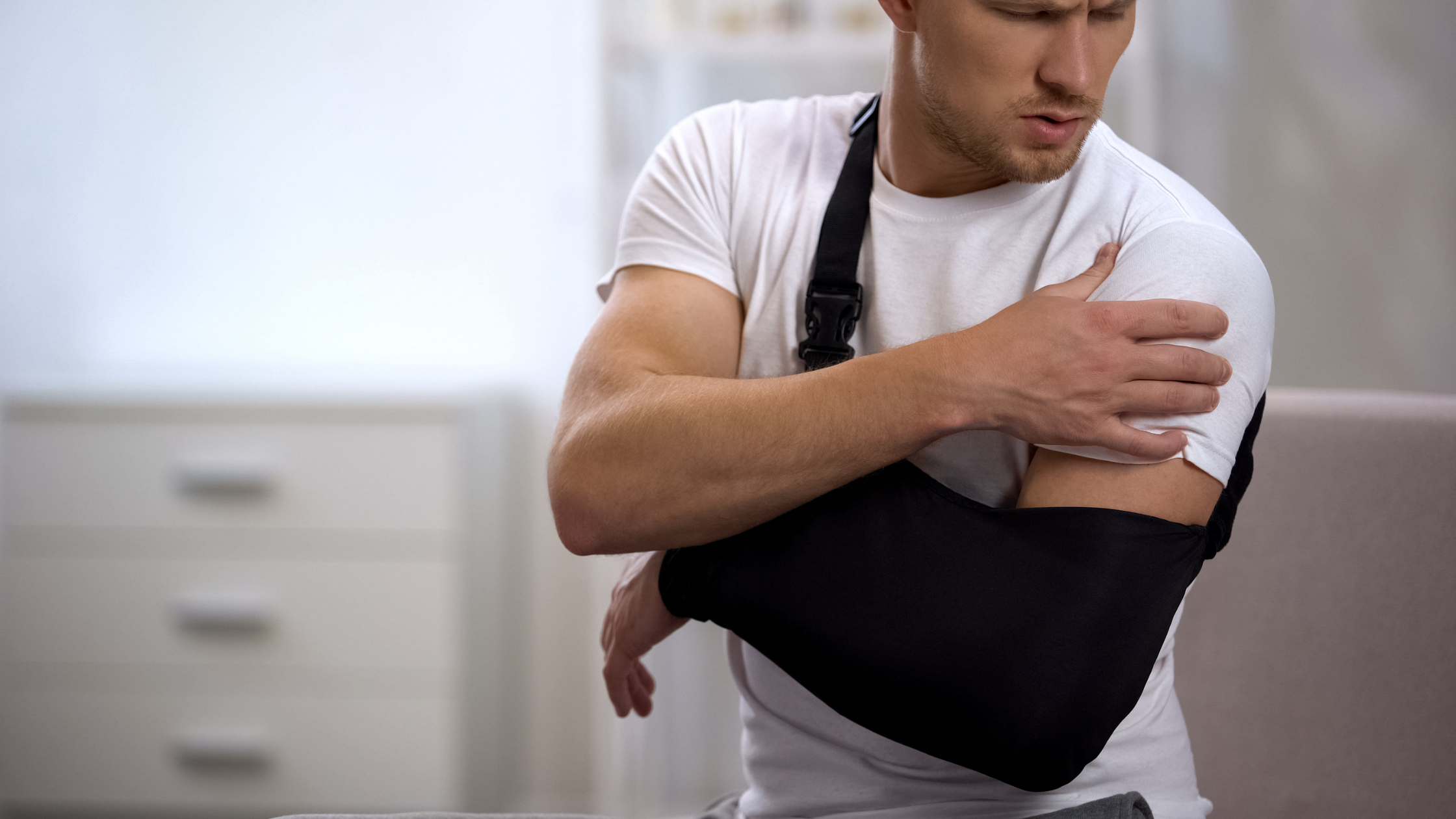 Do Injuries Really Heal on Their Own? What Shoulder Pain Research Actually Tells Us