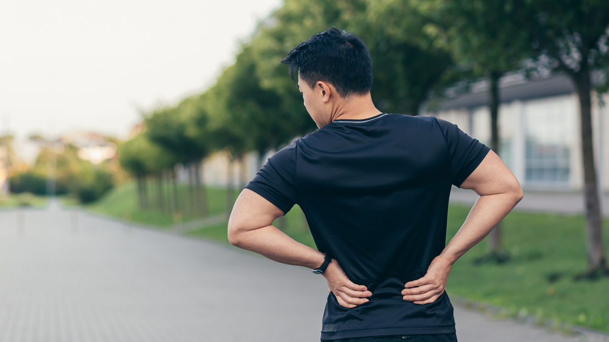 The Ultimate Self Rehab Guide for Low Back Pain – Crossover Symmetry